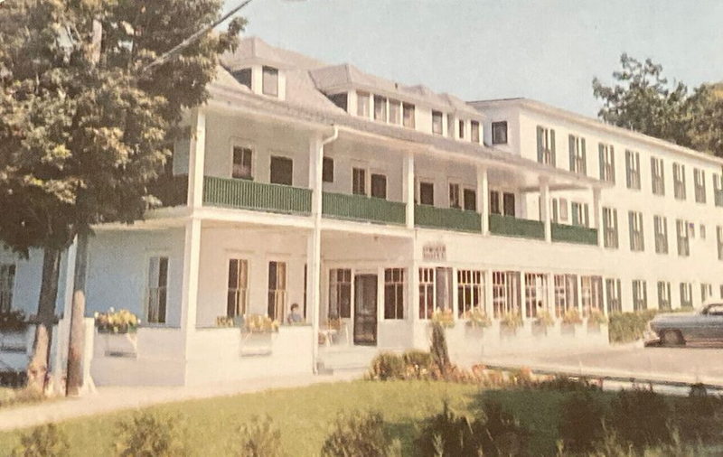 Epworth Heights Hotel - Vintage Postcard (newer photo)